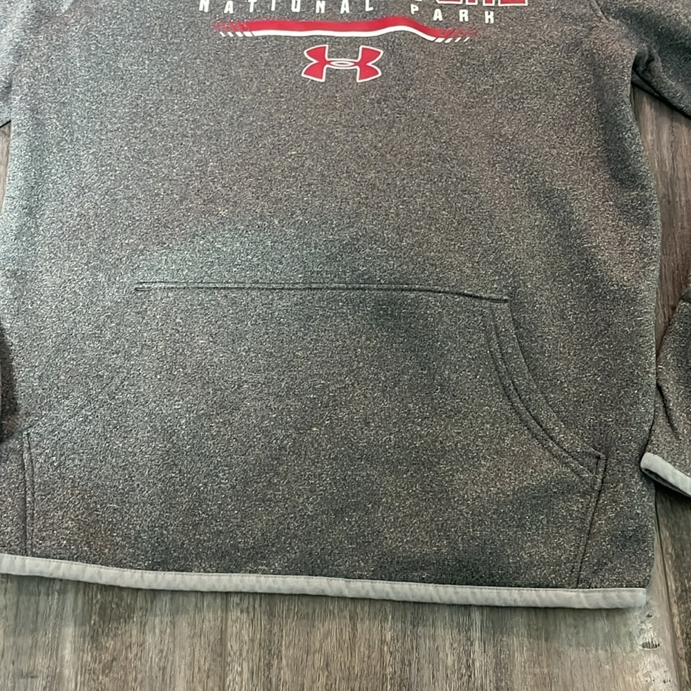 Under Armour Yellowstone hoodie, YM 10-12 - Picture 3 of 6